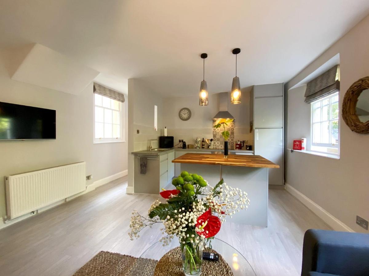 Meadfoot Bay Apartment At Hesketh Crescent Torquay Exteriör bild